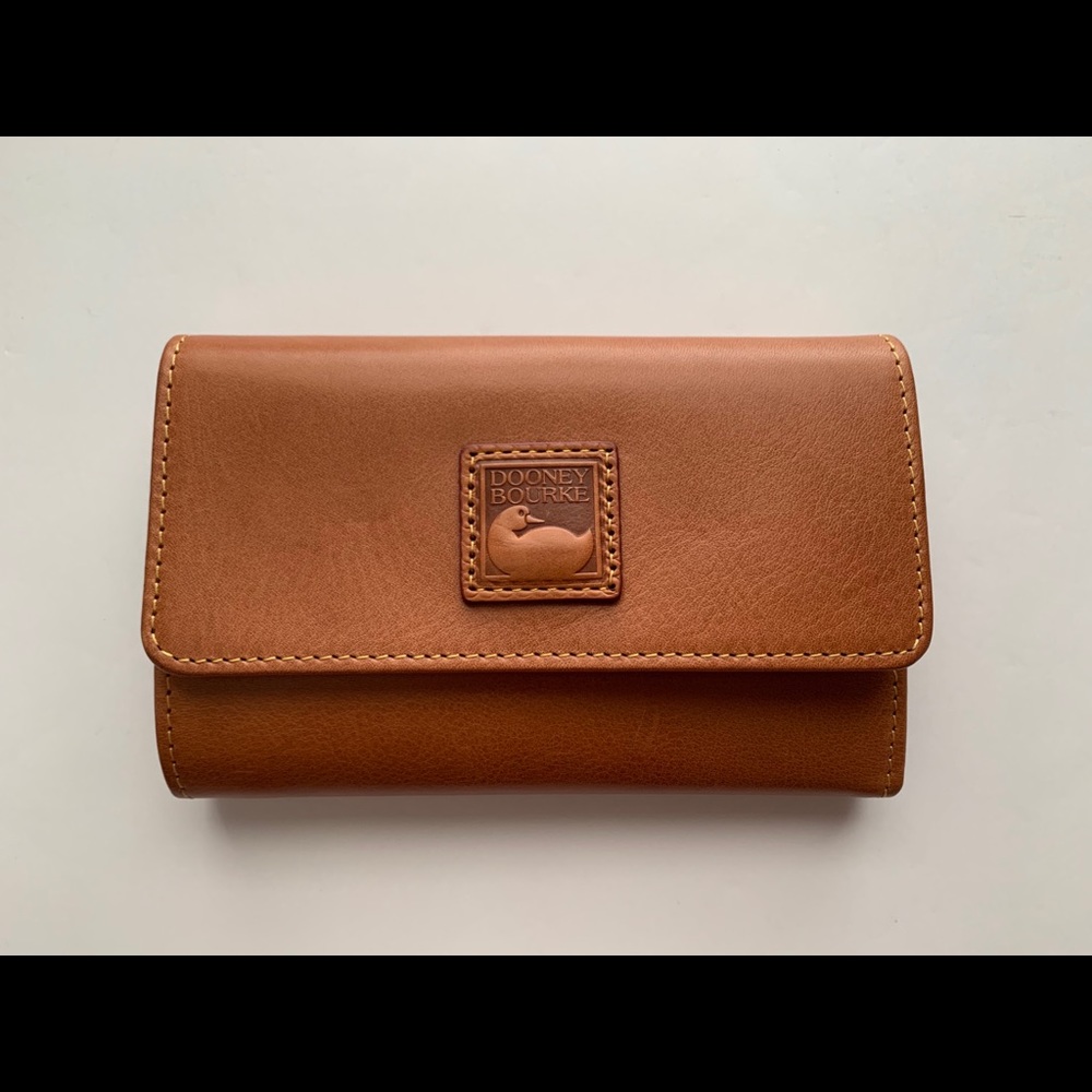 Dooney & Bourke Florentine Flap Wallet, Natural